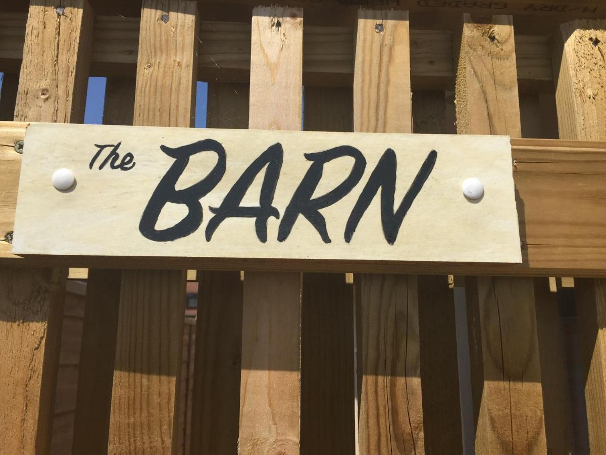 Апартаменты The Barn Саут-Хейлинг Экстерьер фото